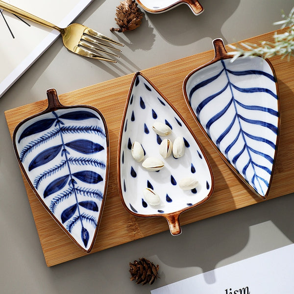 Creative Hand Painted Leaves Tray