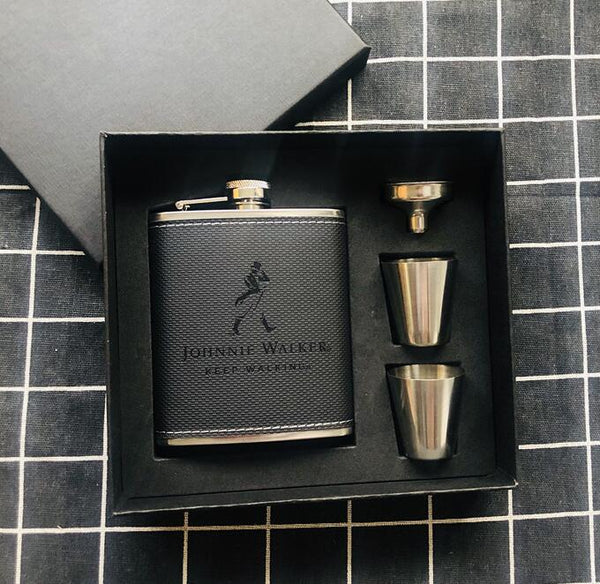 Leather/Metallic Hip Flask Set