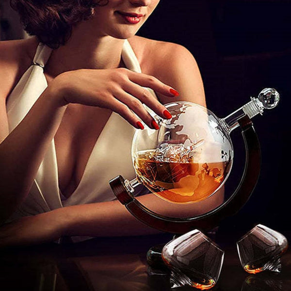 Whisky Globe Decanter & Crystal Wobbling Glass Set